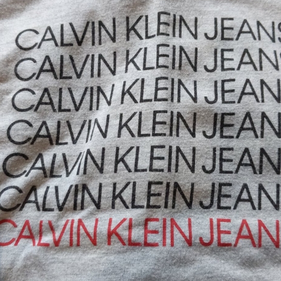 Calvin Klein jeans long sleeve shirt with hoodie - Picture 2 of 4